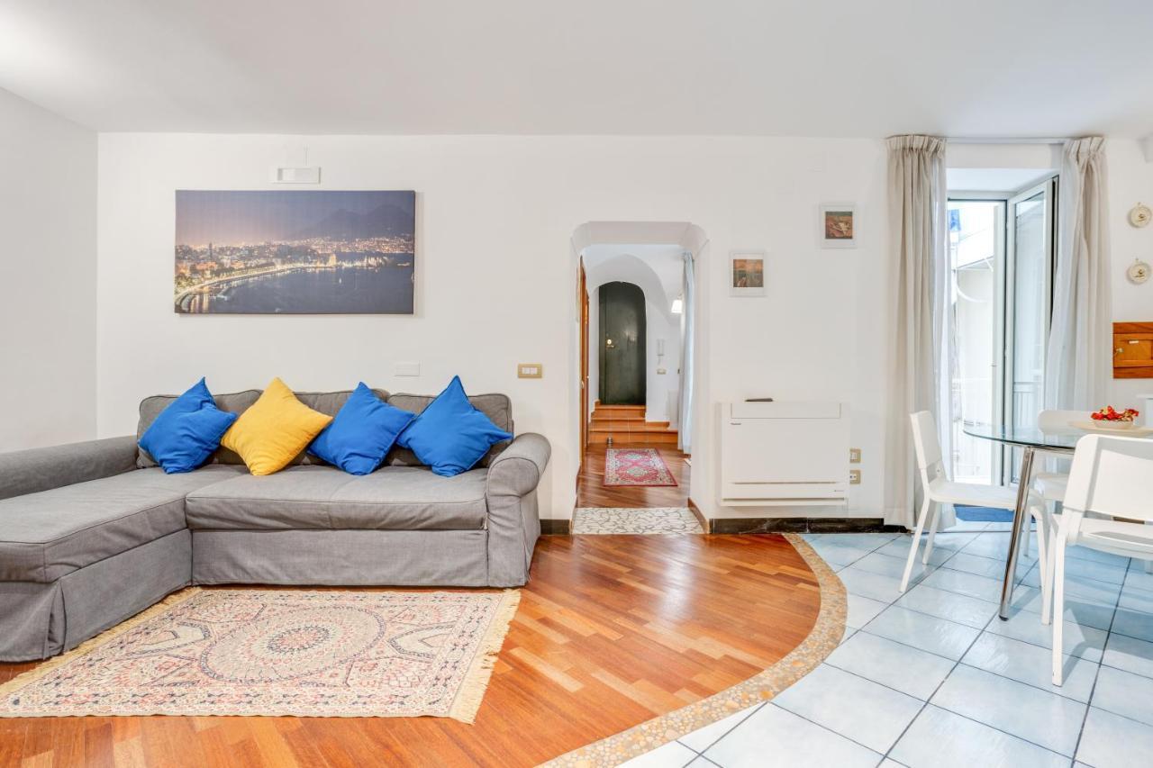 Guesthost - Casa Querida Central & Elegant Flat Napoli Exterior foto